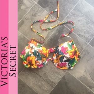 ✨Victoria’s Secrete Push-Up Bikini Top✨